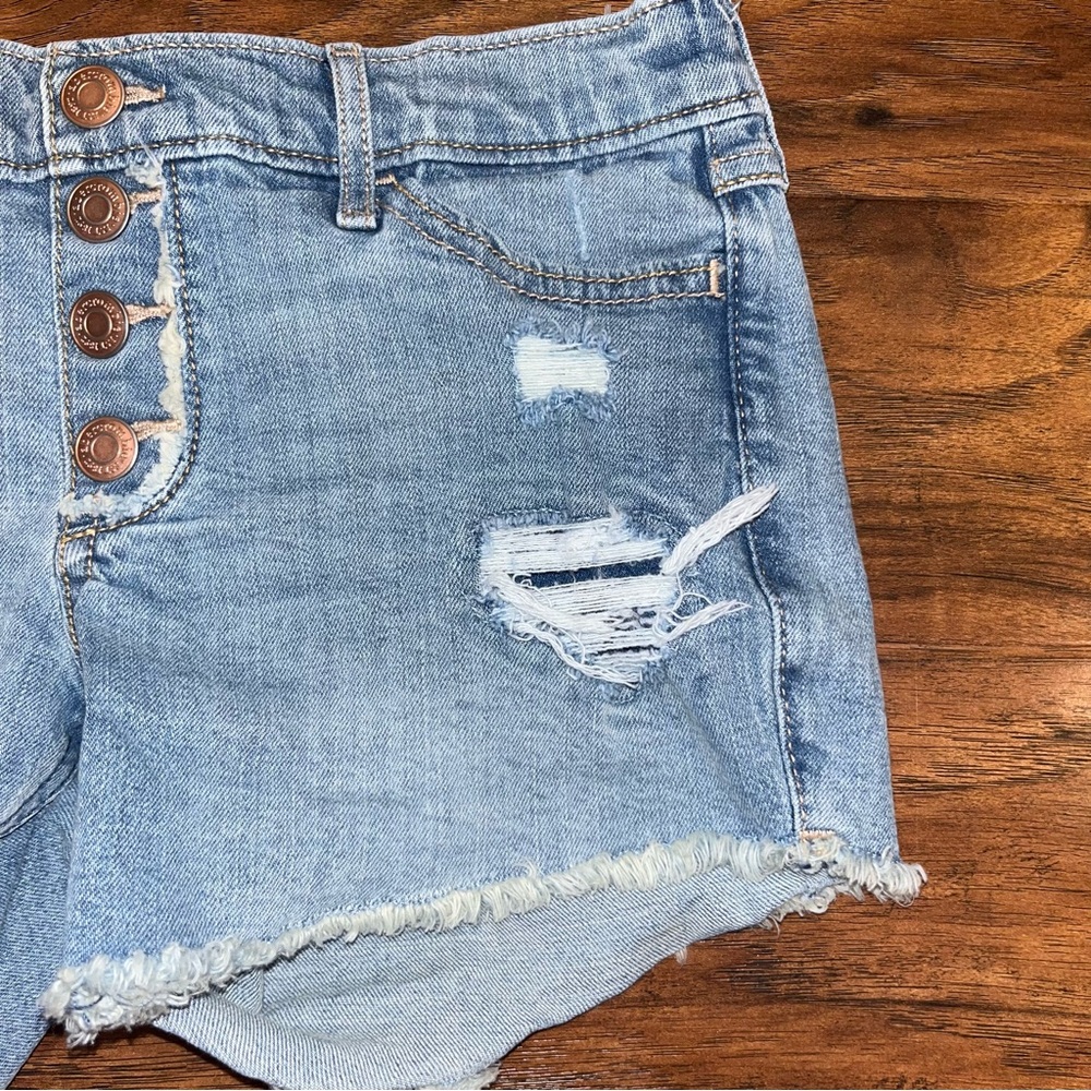 Abercrombie Kids Light Blue Distressed Denim Shorts 11/12 - Picture 3 of 6
